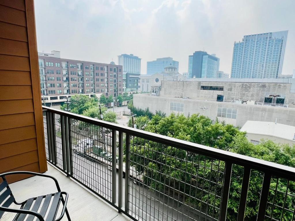 Downtown Apt Free Parking - Pool - Gym - Fully Kitchen Houston Exterior foto